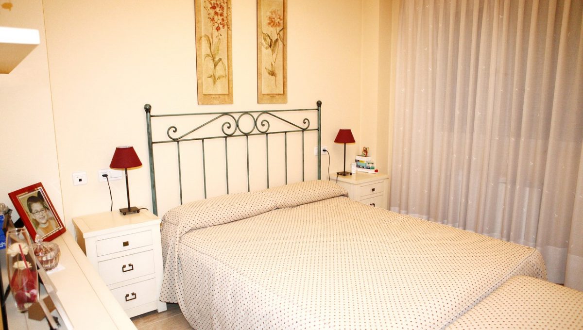 thumbnail_Habitación principal (1)