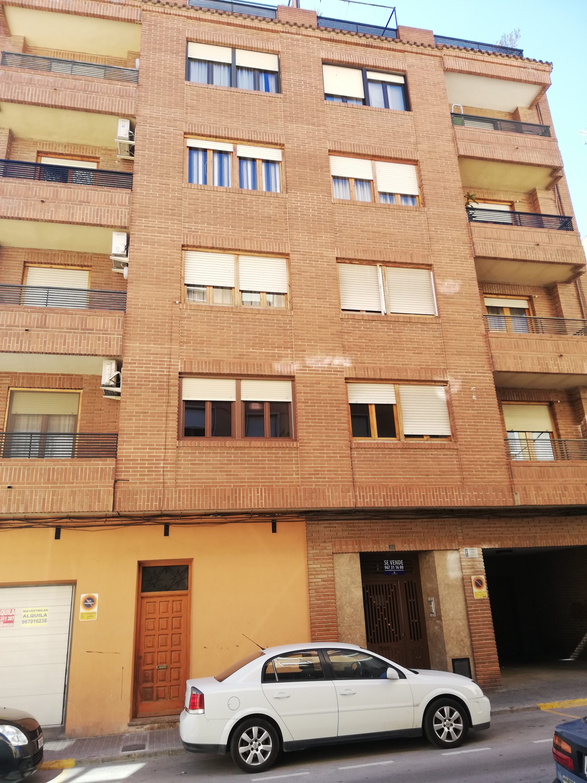 Piso en calle Aniceto Coloma